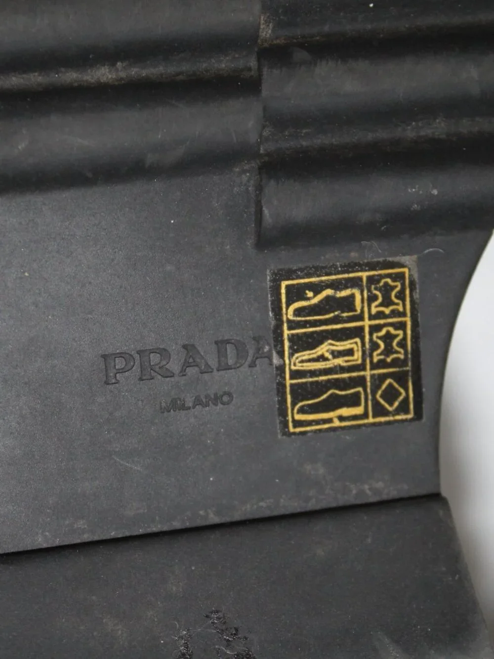 PRADA Wing Tip Brogue Combat Boots Black Leather Booties Lace Up Side Zip 39 - Picture 9 of 9